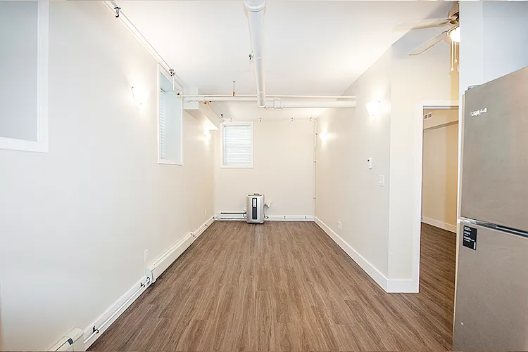 834 Grosvenor Ave — Photo 17