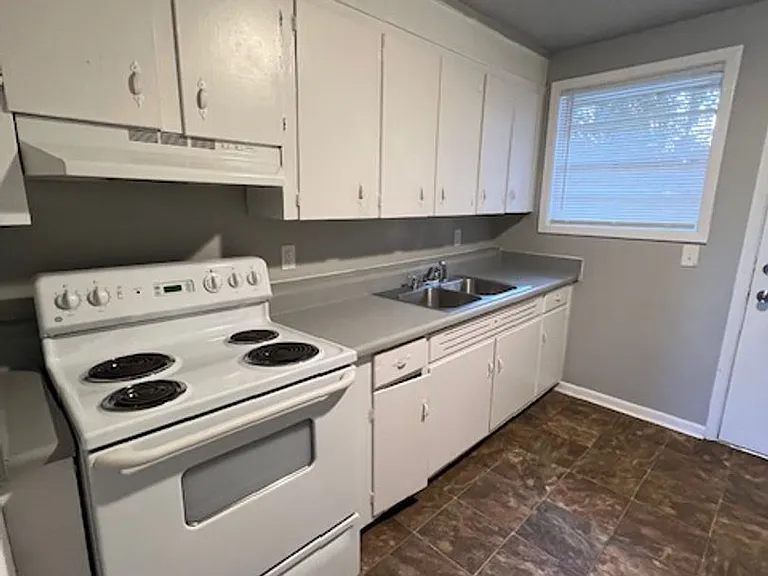 615 Cedarwood Dr — Photo 22