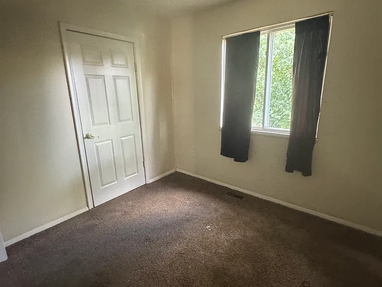 6701 Dana Ln — Photo 7