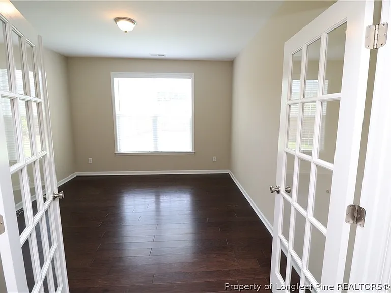 1015 Katie Ln — Photo 23