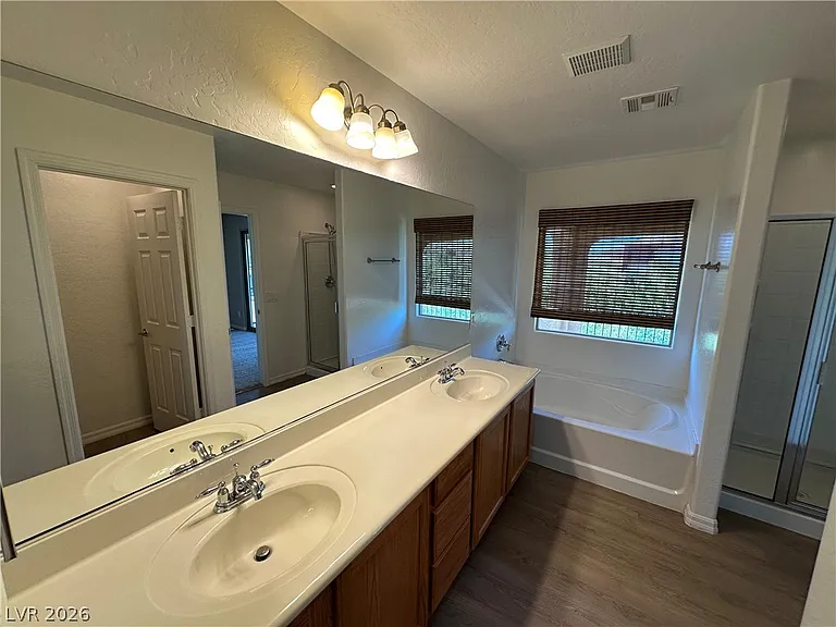 11905 Alava Ave — Photo 13