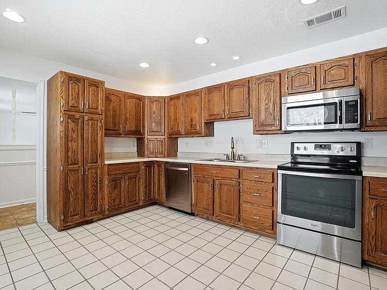 7214 Winnebago Dr — Photo 8