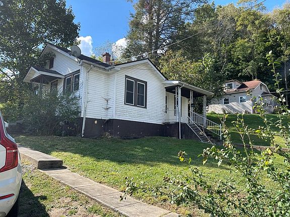4th image of 125 Mahan St