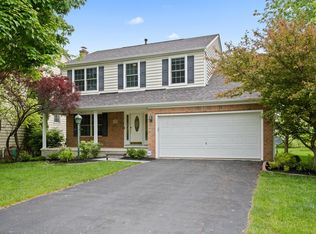 7395 Summerfield Dr, Lewis Center, OH 43035