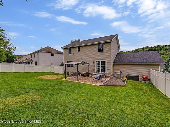 2nd image of 1214 Audubon Dr