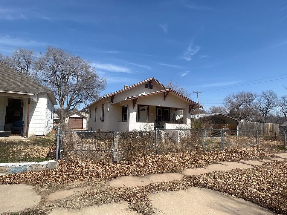 824 E Avenue B, Hutchinson, KS 67501 | Zillow