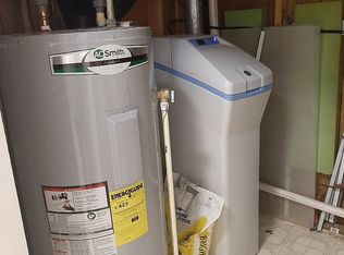 317 Edgemere Dr, Annapolis, MD 21403