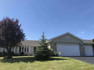 12874 Springhill Dr, Winnebago, IL 61088