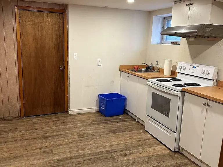 22 Pleasant View Dr — Photo 4