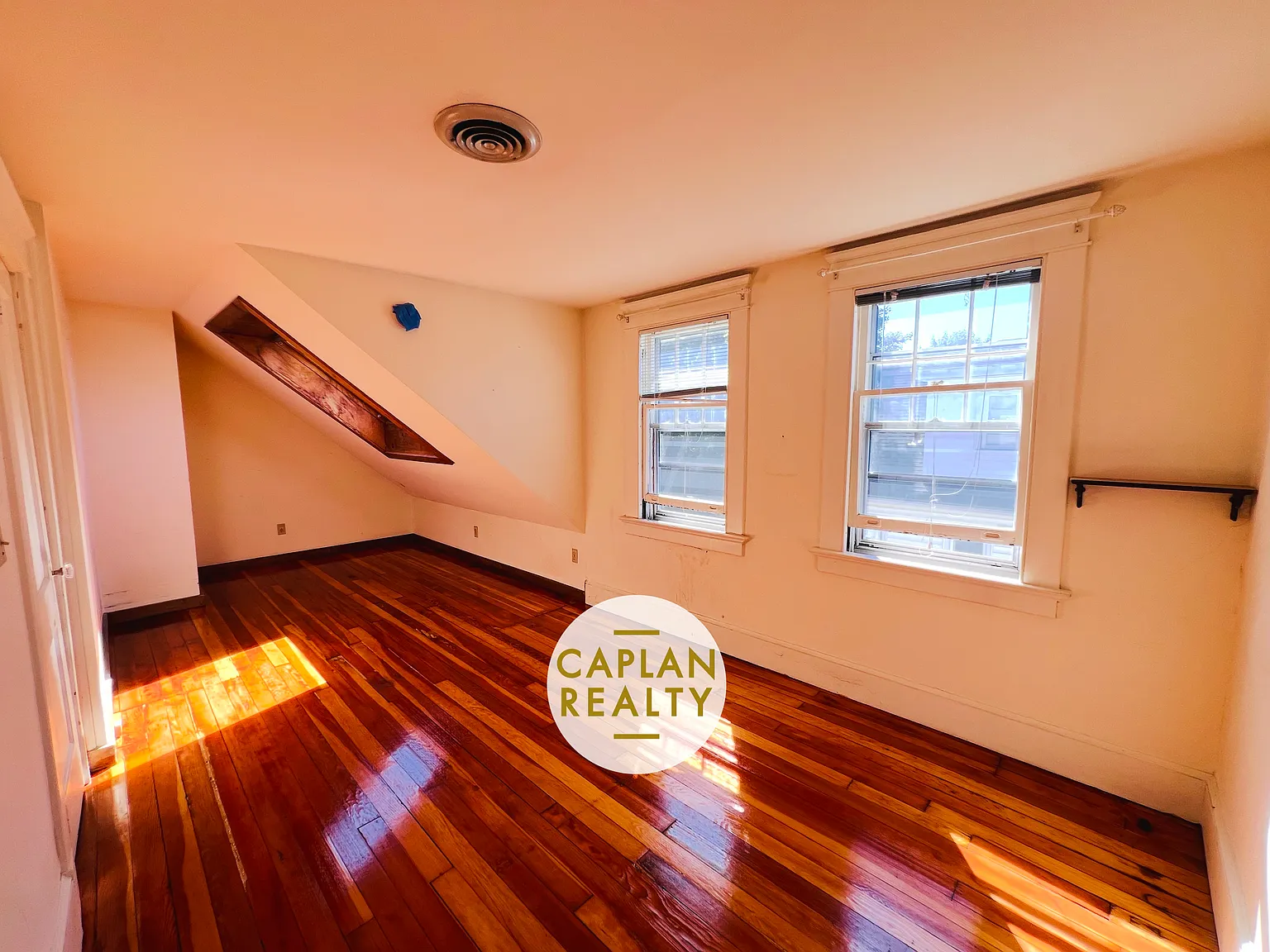 2 bed, $2,295 — Photo 4