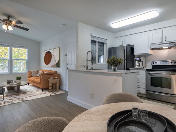 4250 W Lake Sammamish Pkwy NE #2004