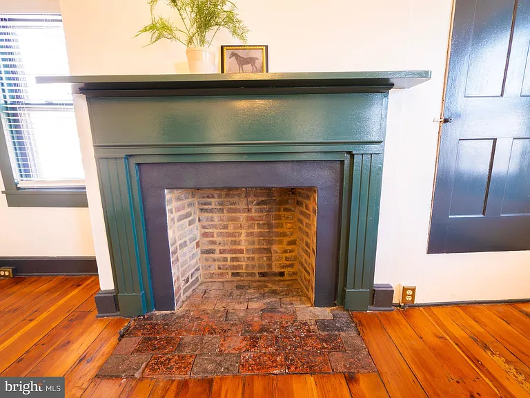 703 S Loudoun St — Photo 22