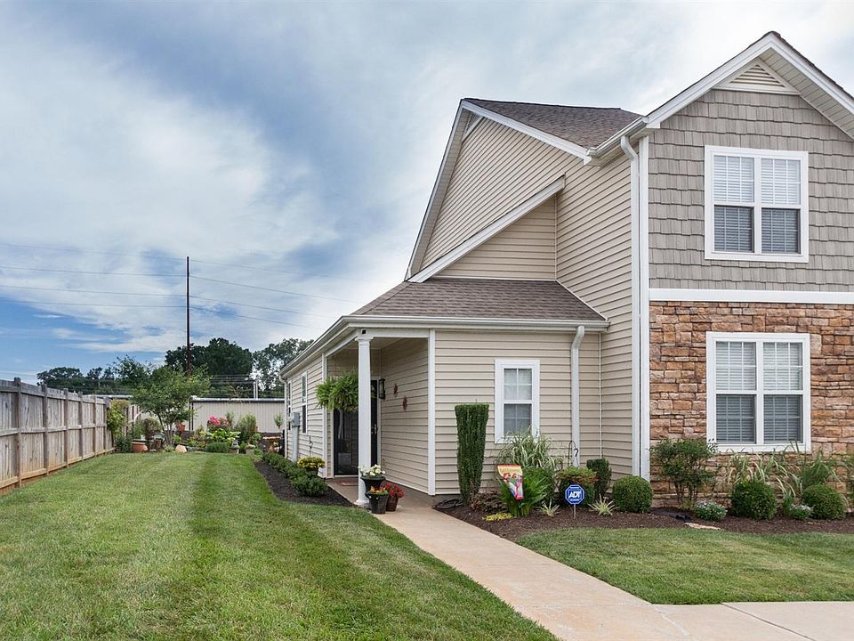 1st image of 6 Logan Ln