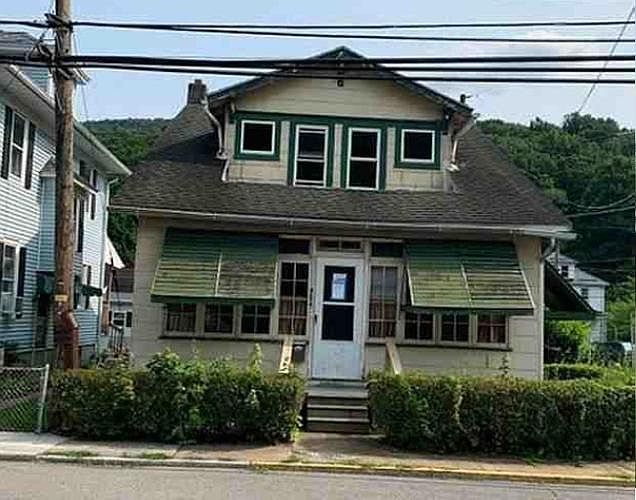 1st image of 954 Center St