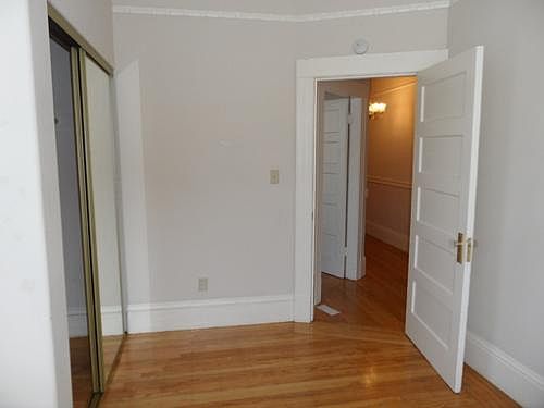 4th image of 3894 17th St