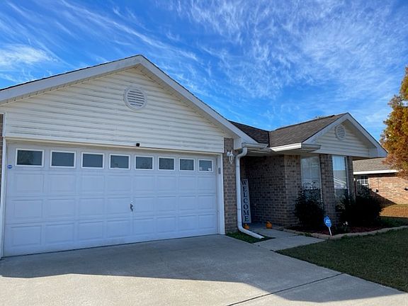 2nd image of 14425 Beech Ct