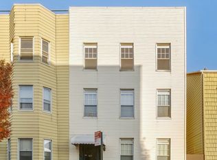 197 Calyer St #1, Brooklyn, NY 11222