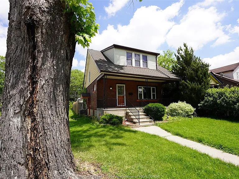1450 Bruce Ave — Photo 3