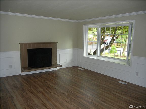 3rd image of 4527 123rd Pl NE