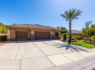1015 Crest View Dr, Mesquite, NV 89027