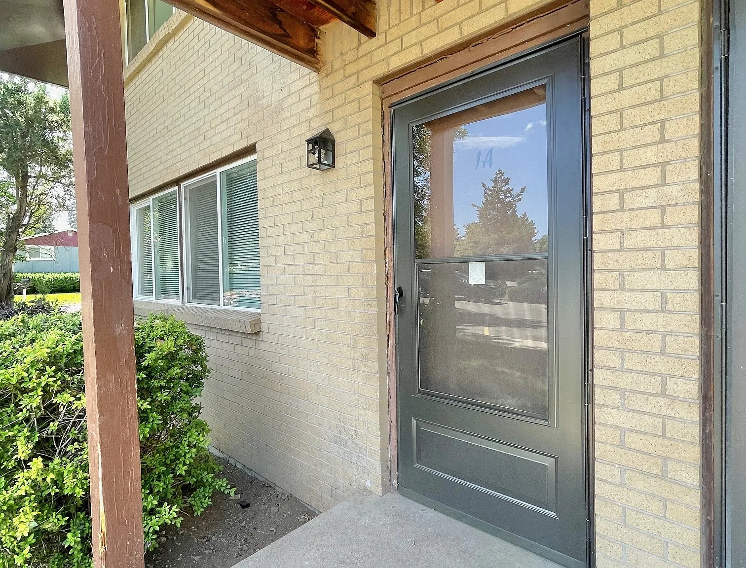 2 bed, 744 sqft, $1,200 — Photo 2