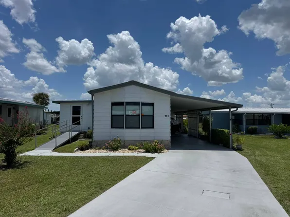 211 Palm Dr #211, Mulberry, FL 33860