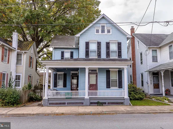 124 E New St, Lititz, PA 17543