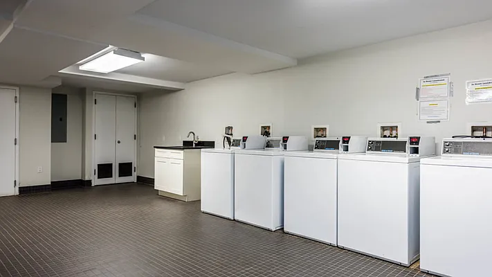 Rented by Nooklyn NYC LLC | media 49