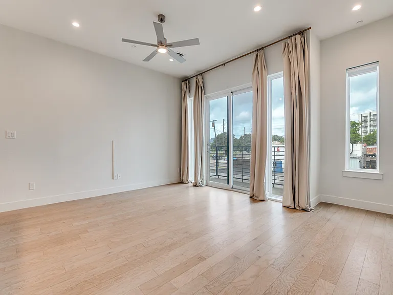 5515 Bryan Pkwy #104 — Photo 9