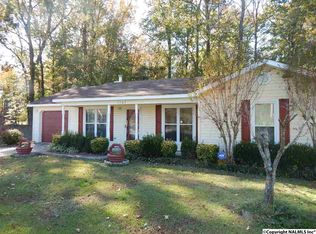1507 Elizabeth Dr SW, Hartselle, AL 35640