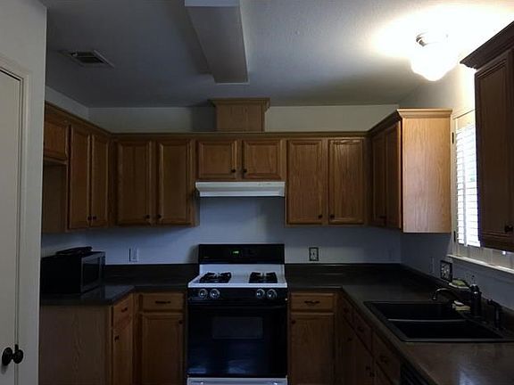 5th image of 7209 Apperson St