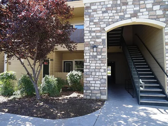 8434 Walerga Rd APT 116 photo 1