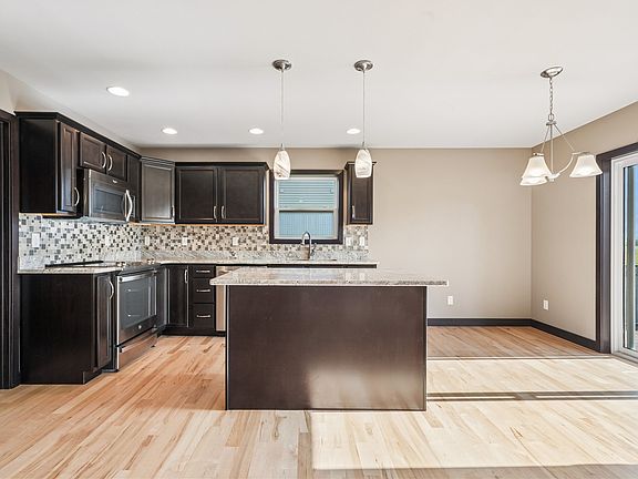 5th image of 5823 Smithland Dr