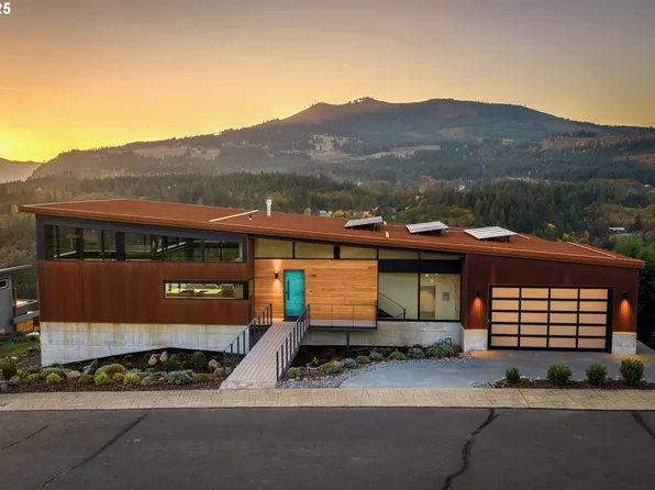 1421 Sterling Ct, White Salmon, WA 98672