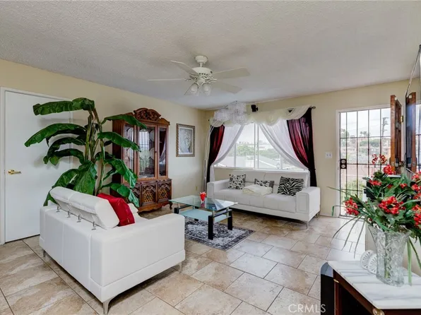 232 W 33rd Way, Long Beach, CA 90807