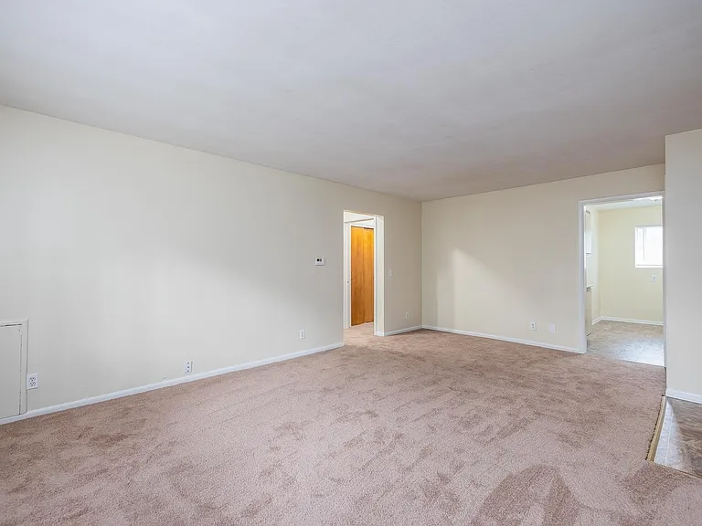 675 Denise Rd — Photo 10
