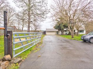 3165 Walnut Ave, Grants Pass, OR 97527