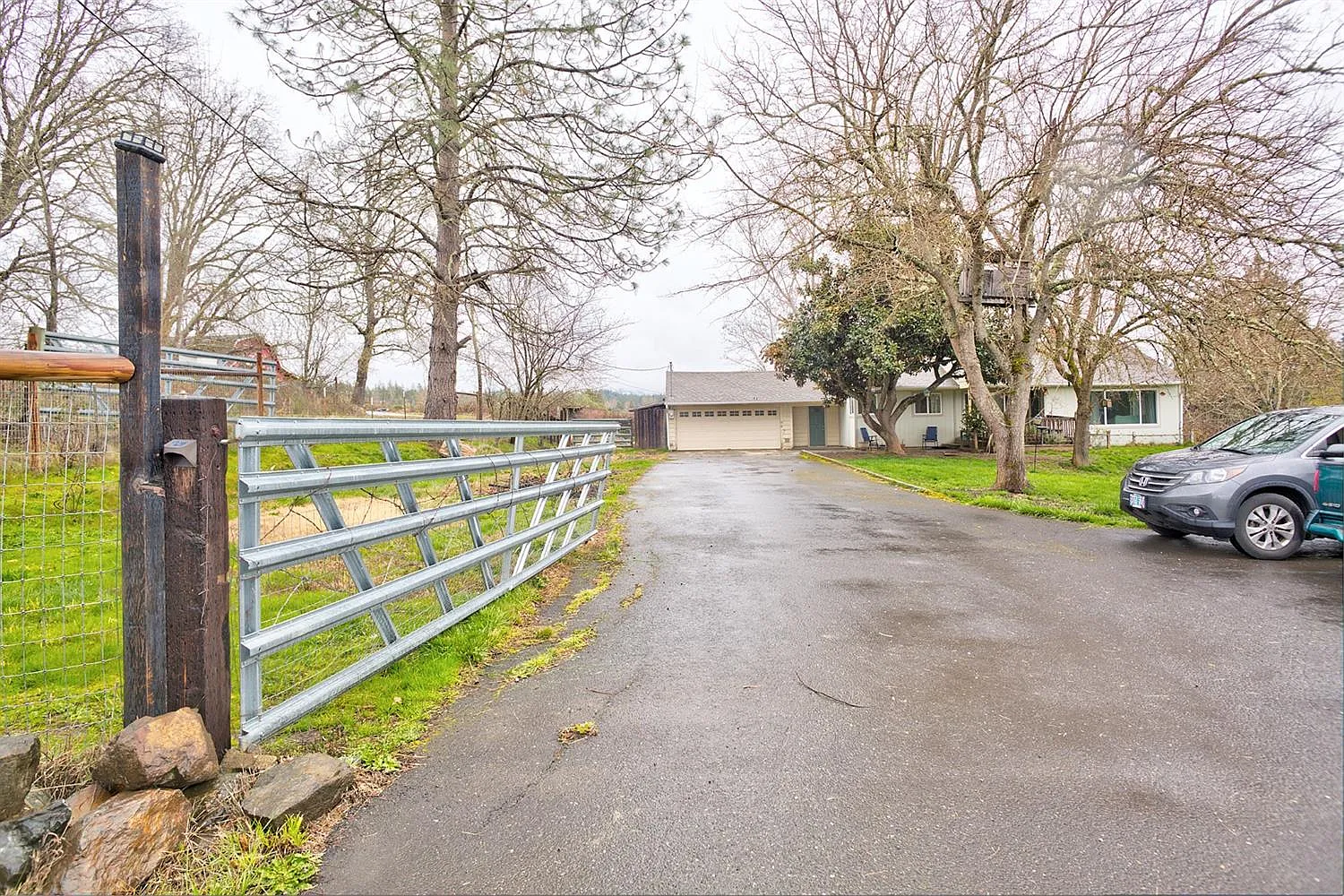 3165 Walnut Ave photo 1