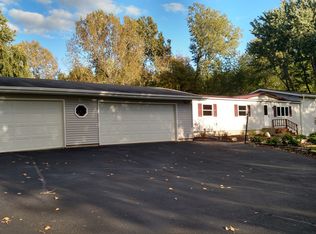 N4650 Laird Rd, Shiocton, WI 54170