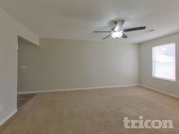 3rd image of 208 Denby Cir