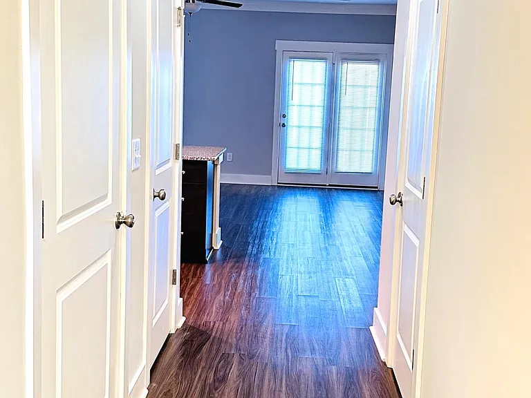 813 Stonebriar St — Photo 4