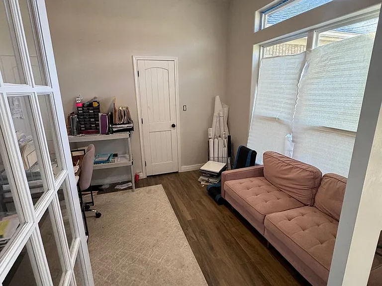 421 Mount Pleasant St — Photo 4
