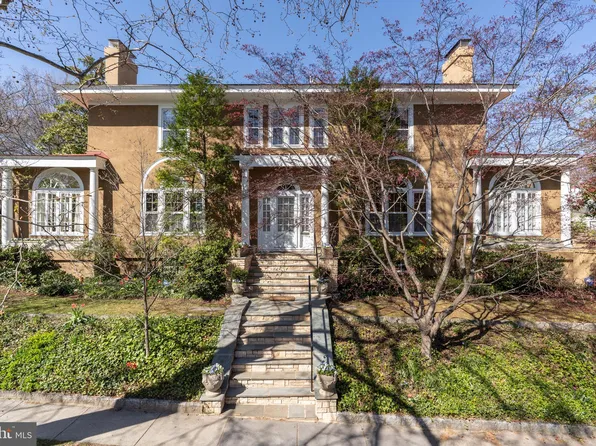 3615 Davis St NW, Washington, DC 20007