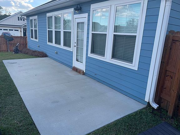 4th image of 1171 Willow Crossing Dr