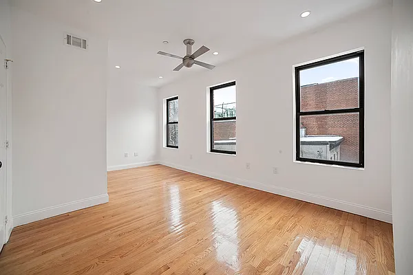 Sold by Engel & Völkers New York City | media 10