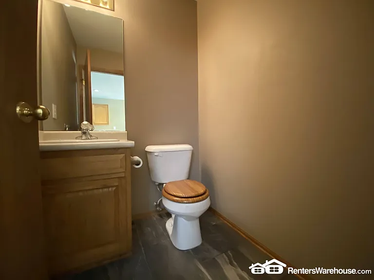 737 Kitterman Cir — Photo 12