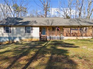 6124 Clyde Conner Rd, Murrayville, GA 30564