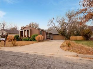 2211 S Capri St, Wichita, KS 67207