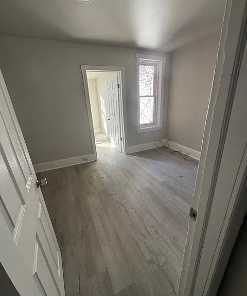 918 E 17th St #1 — Photo 5