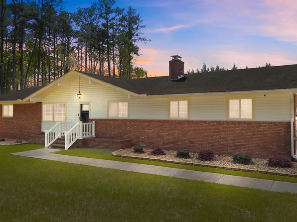 205 Stratford Rd, Rocky Mount, NC 27801